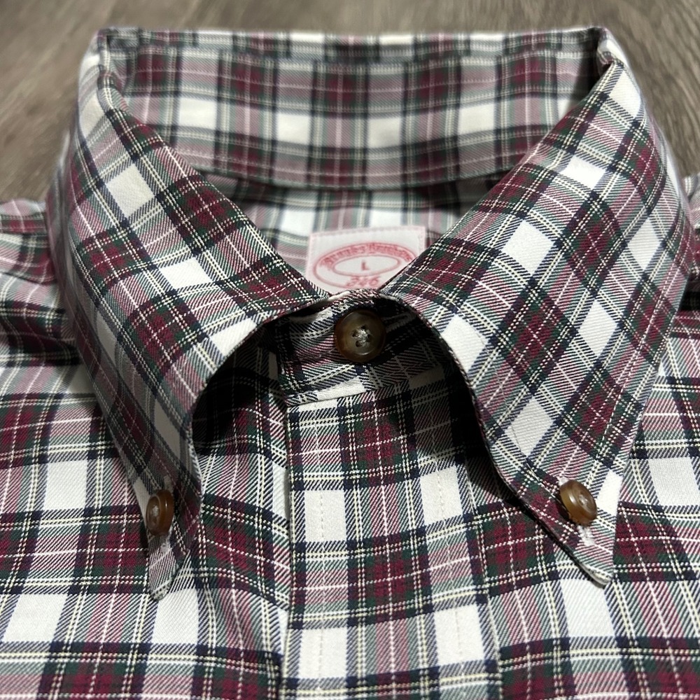 Brooks Brothers Button Down Shirt Large Red Plaid Long Sleeve Non-Iron Cotton